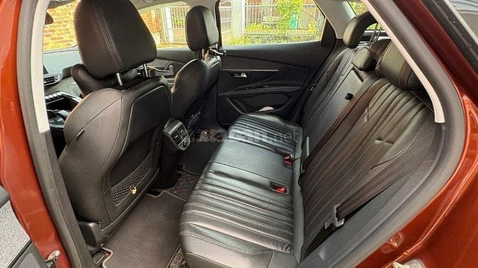 Bán xe Peugeot 3008 năm SX 2018