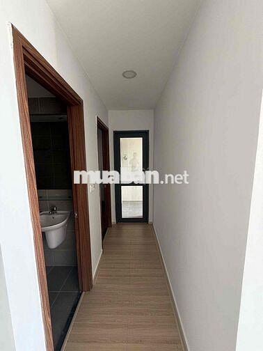 Bán The Pegasuite 68m2 , 2PN , 2 WC giá 4tỷ350 ( TL ) sổ Hồng
