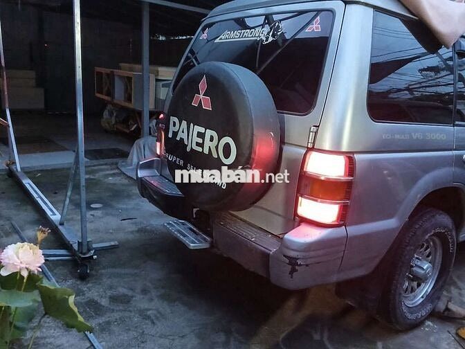 Mitsubishi Pajero V33 3.0 Bạc 161298 km