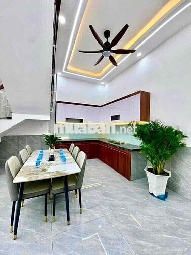 nhà lầu trệt KDC HỘI NGHĨA, TÂN UYÊN,Gần KCN NAM TÂN UYÊN,có nội thất