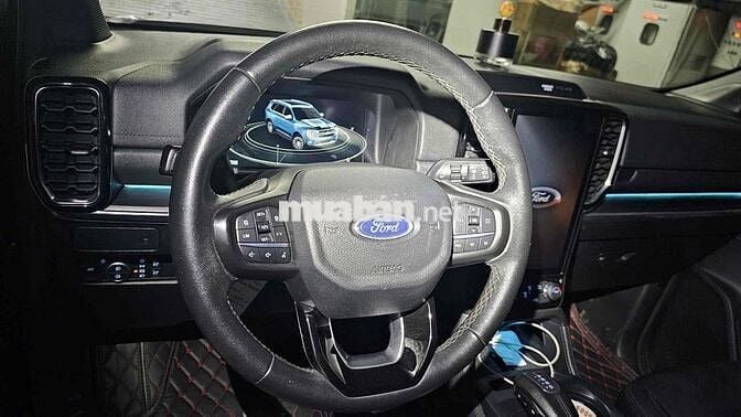 Ford Everest Titanium 2 cầu 2022 Đen 115.000km