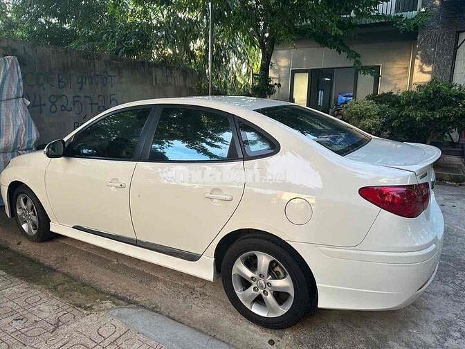 Hyundai Avante 2011 1.6 AT Trắng
