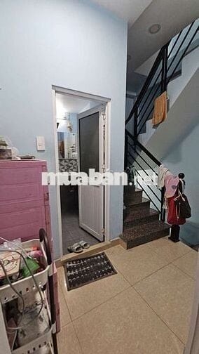Bán nhà 3 Tầng Tạ Quang Bửu P2 Q8