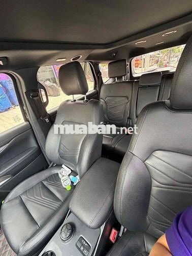 Ford Everest Titanium 2 cầu 2022 Đen 115.000km