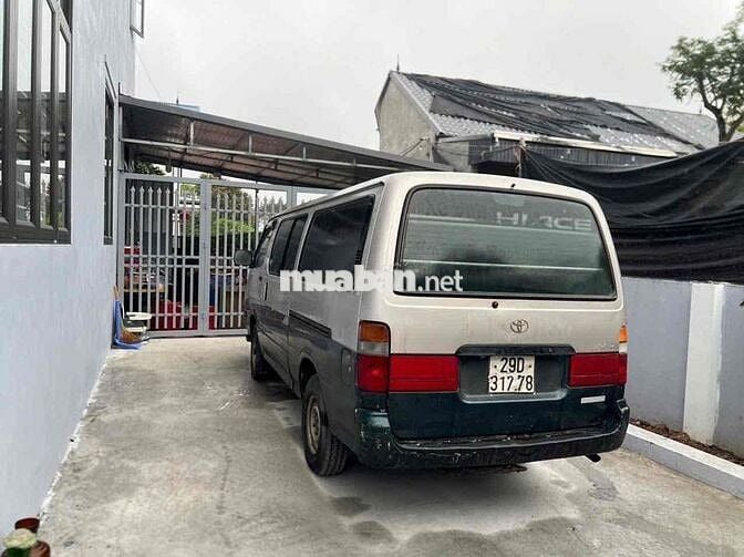 Toyota Hiace 2004 Xám Kim loại