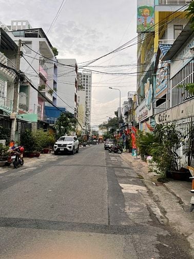 MT Nguyễn Thiệu Lâu, Q. Tân Phú dt92m2 đất đúc thật BTCT 2 lầu 4pn