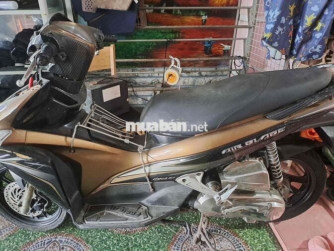 Honda Air Blade 2010 Đen-Vàng