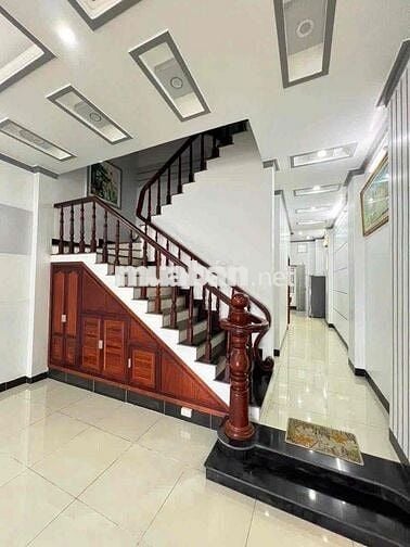 Nhà trệt 2 lầu mới kdc Hưng Phú 1
