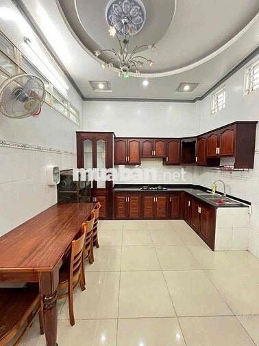 Nhà trệt 2 lầu mới kdc Hưng Phú 1