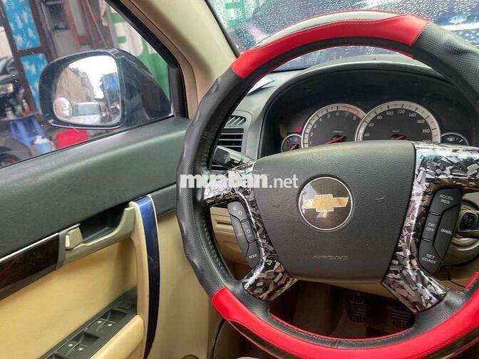 Chevrolet Captiva 5 chỗ Số sàn Xăng Đen