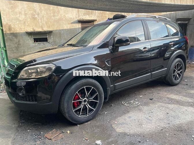 Chevrolet Captiva 5 chỗ Số sàn Xăng Đen