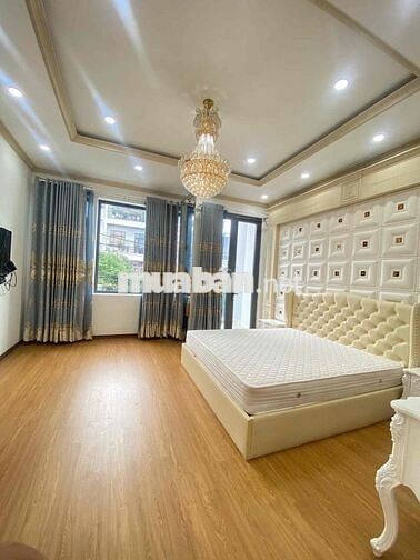 Nhà đẹp hoà xuân , có 3pn , nội thất cao cấp