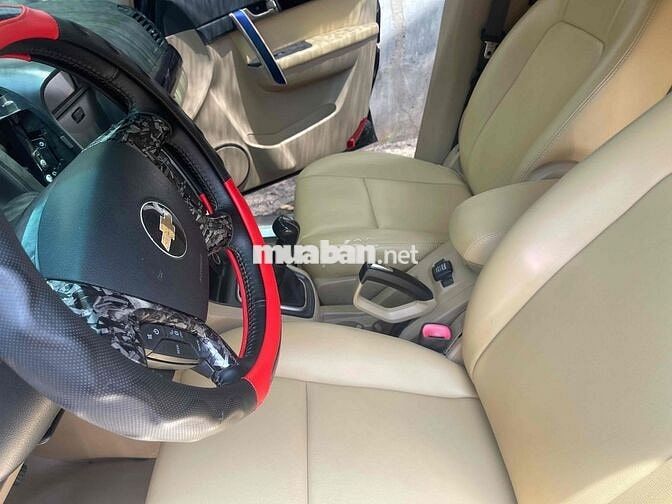Chevrolet Captiva 5 chỗ Số sàn Xăng Đen