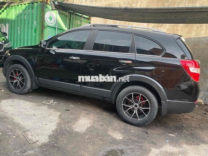 Chevrolet Captiva 5 chỗ Số sàn Xăng Đen