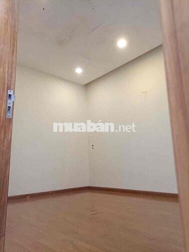 277 CHO THUÊ NHÀ 2 TẦNG 130M² – 3PN 3WC, SÂN RỘNG