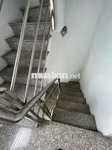 cho thuê nhà 3 tầng 2pn 3wc, hẻm 5m thông Đường Số 6. BHH B. Bình Tân