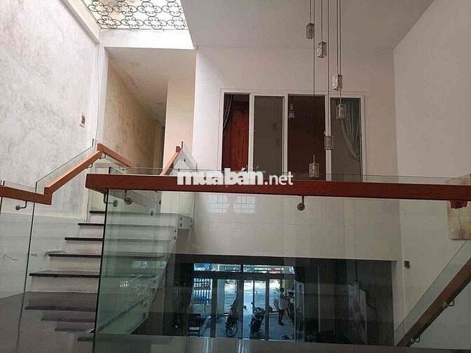 277 CHO THUÊ NHÀ 2 TẦNG 130M² – 3PN 3WC, SÂN RỘNG