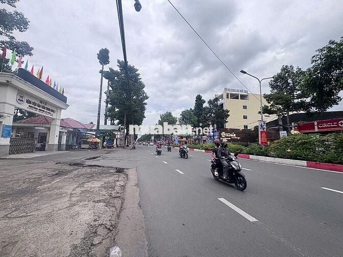 BÁN ĐẤT MẶT TIỀN NGUYỄN ÁI QUỐC PHƯỜNG TAM HIỆP 200M2 GIÁ 16 TỶ 5