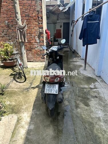 Yamaha Luvias Ultimo Đỏ Xăng