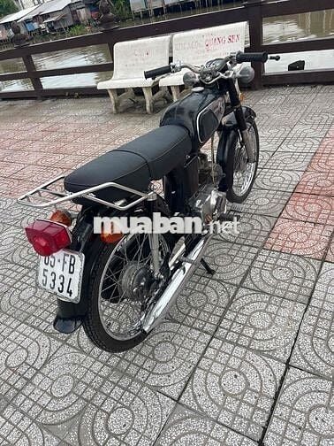 Honda SS50 Cổ điển Đen