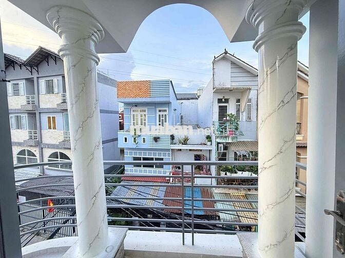 KHAI TRƯƠNG PHÒNG MỚI TOANH BAN CÔNG LỚN GIÁ TỐT ĐƯỜNG HUỲNH TẤN PHÁT