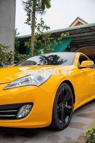 Hyundai Genesis 2.0T 2011 Vàng