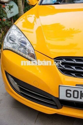 Hyundai Genesis 2.0T 2011 Vàng