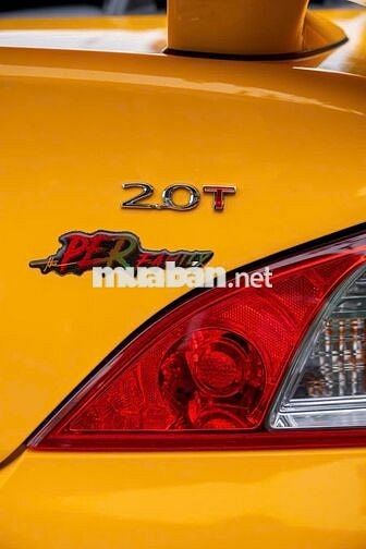 Hyundai Genesis 2.0T 2011 Vàng