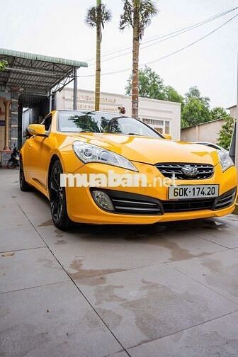 Hyundai Genesis 2.0T 2011 Vàng