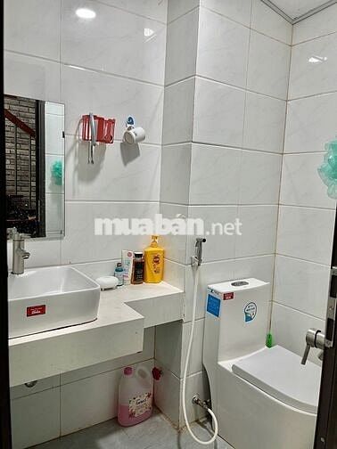 Nhà nguyên căn Dương Quảng Hàm full nội thất, hxm