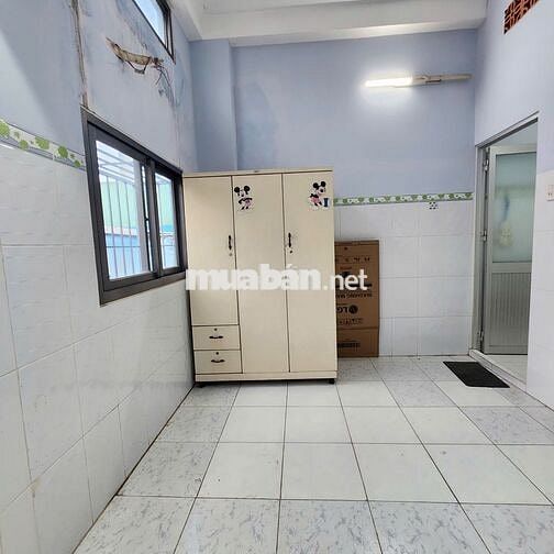 Cho thuê nhà Dương Vân Nga - 5 tầng 3pn4wc, chỉ 8tr/tháng