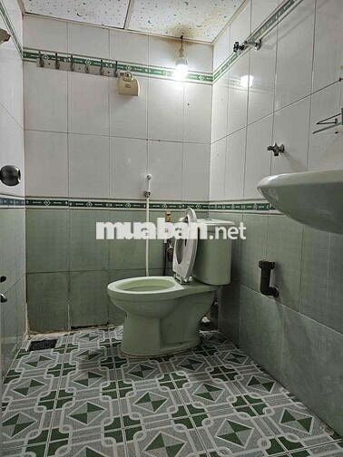 Nhà Mặt Tiền hẻm 766 Tỉnh Lộ 10 4x22 C4 5tỷ 200 hẻm 6m xe hơi