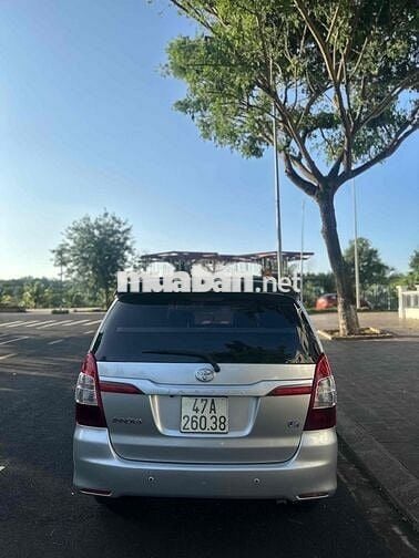 Toyota Innova E 2014 Bạc 7 chỗ
