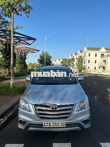 Toyota Innova E 2014 Bạc 7 chỗ