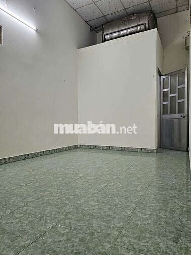 Nhà Mặt Tiền hẻm 766 Tỉnh Lộ 10 4x22 C4 5tỷ 200 hẻm 6m xe hơi