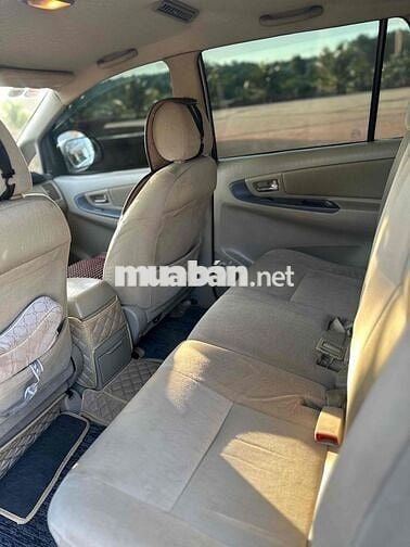 Toyota Innova E 2014 Bạc 7 chỗ