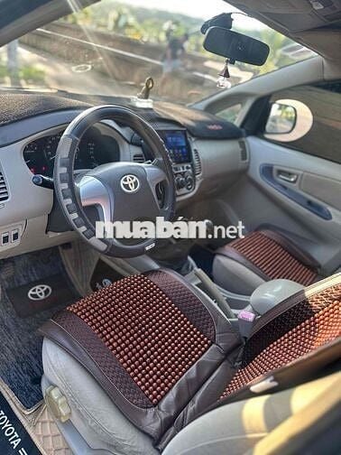Toyota Innova E 2014 Bạc 7 chỗ