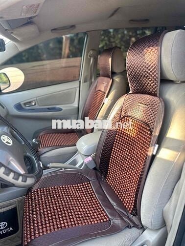 Toyota Innova E 2014 Bạc 7 chỗ
