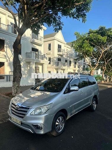 Toyota Innova E 2014 Bạc 7 chỗ