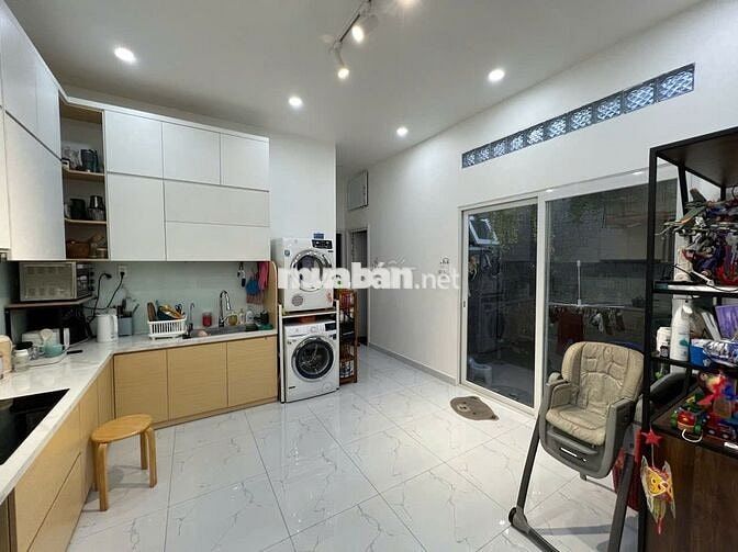 Nhà HXH Nguyễn Văn Đậu, P.5, Phú Nhuận, 5,7x15, trệt 3 lầu, giá 29tr