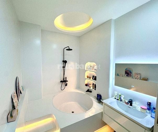 Chính chủ cắt lỗ 200tr bán nhà 2tầng-1tum(5x16m)gần Bến Xe Q8.Sổ riêng