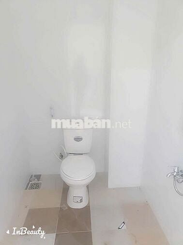 nhà 4×30 trống suốt.gần khu dân cư Vĩnh Lộc 