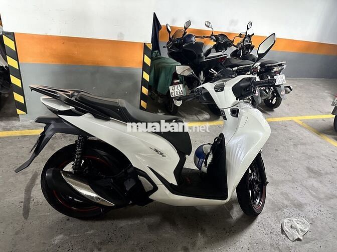 Honda SH 125 CBS 2022 Trắng đen 47.000 Km