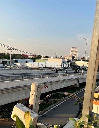 CHO THUÊ PHÒNG MẶT TIỀN ĐỘC LẬP NHƯ NHÀ NGUYÊN CĂN