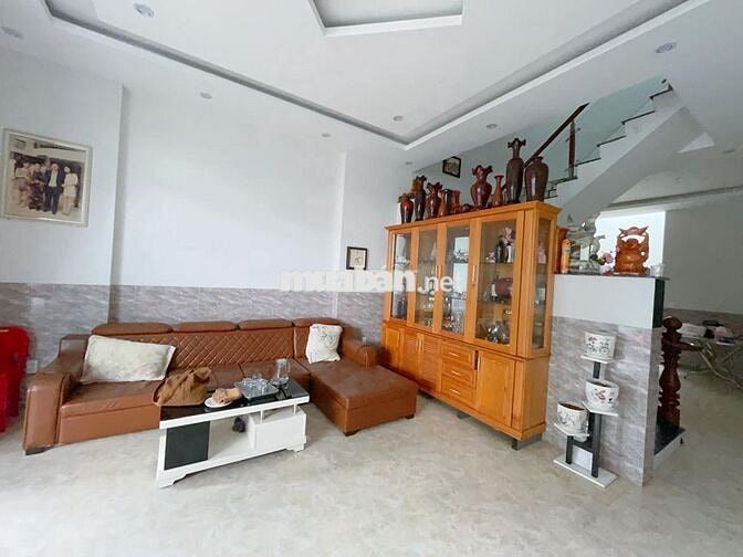 Bán nhà kiên cố 160m2 hẻm ô tô 2606 Hùng Vương, Vĩnh Thanh, Nhơn Trạch