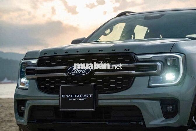 Ford Everest Platinum+ 2.3L 4x4 AT 2026 - 1 Tỷ 609