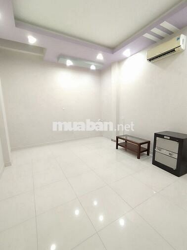 Phòng 30m2 máy lạnh, toilet riêng 2,5TR, gần ĐH Công Thương, Pandora