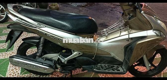 Honda Air Blade Thể thao Vàng đồng