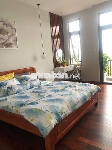 Shouphouse the sol city duong 50 mét đối diện chợ Hưng Long Bình Chánh