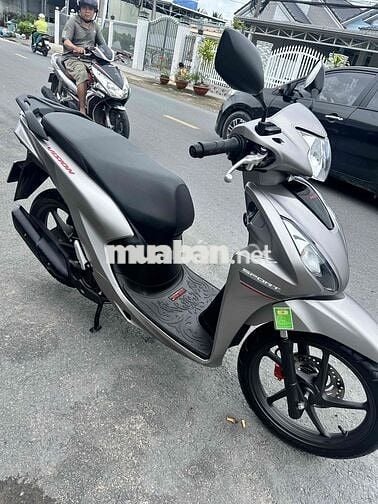 Honda Vision bánh lớn đăng ký 34 ngày odo 530km